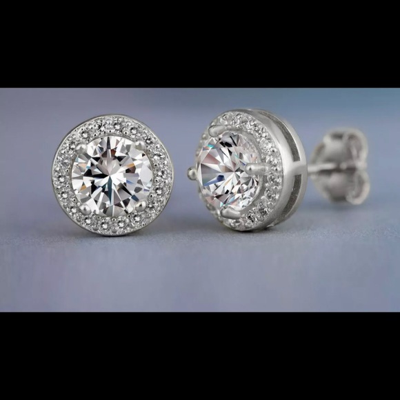 White sapphire 💯 Authentic - Picture 2 of 7